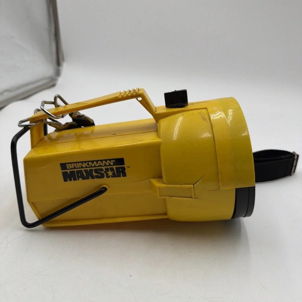 VTG Brinkmann Maxstar Lantern Flashlight Camp Flash Light Waterproof Needs Batte